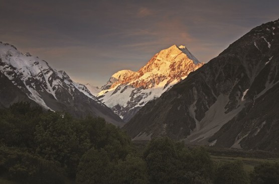 Mount Cook Day Tour: Christchurch to Queenstown GS62 (0720 - 1825)